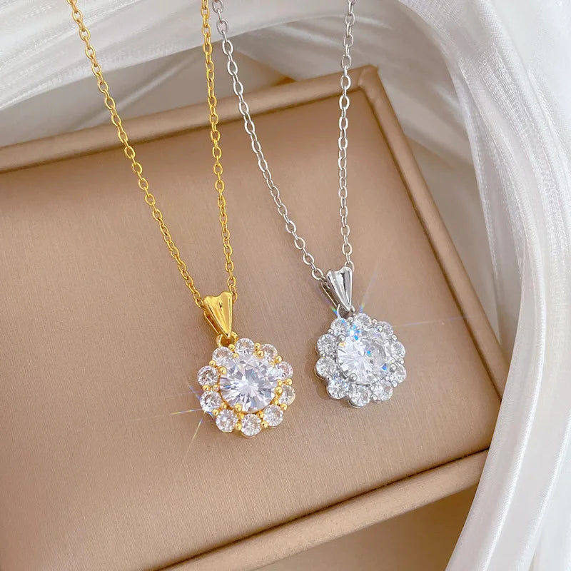 Women's Zircon Collarbone Chain Necklace – Gold & Silver
