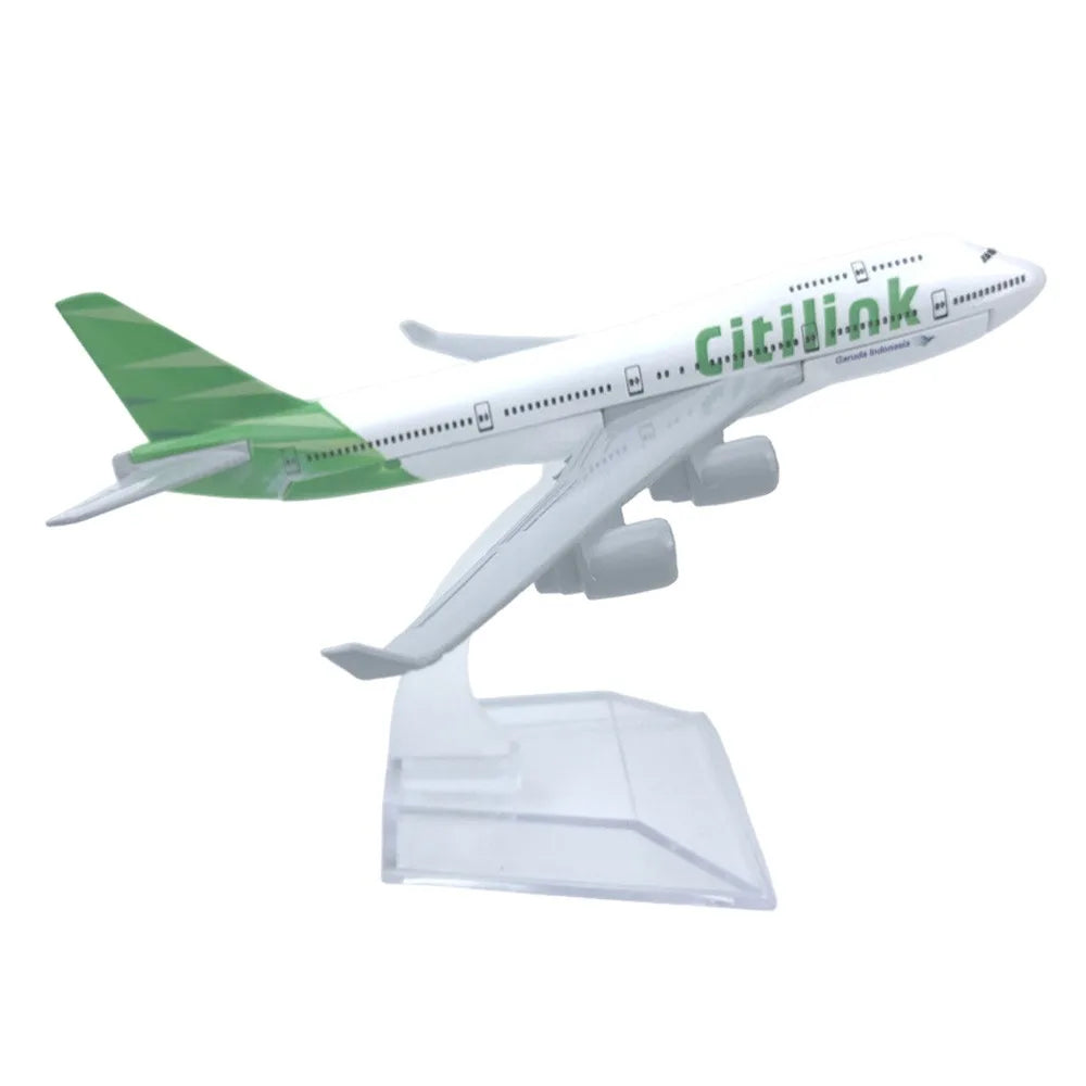 GOL Airlines 1/246 Diecast Airplane Model – 16cm Alloy, 10 Styles