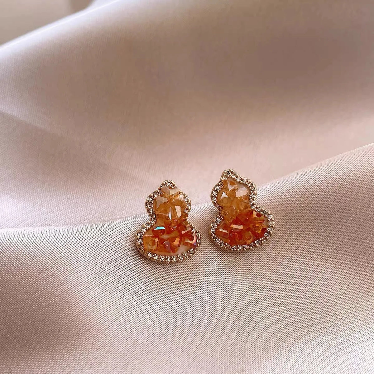 Gradient Crystal Gourd Stud Earrings – Orange Zircon Silver