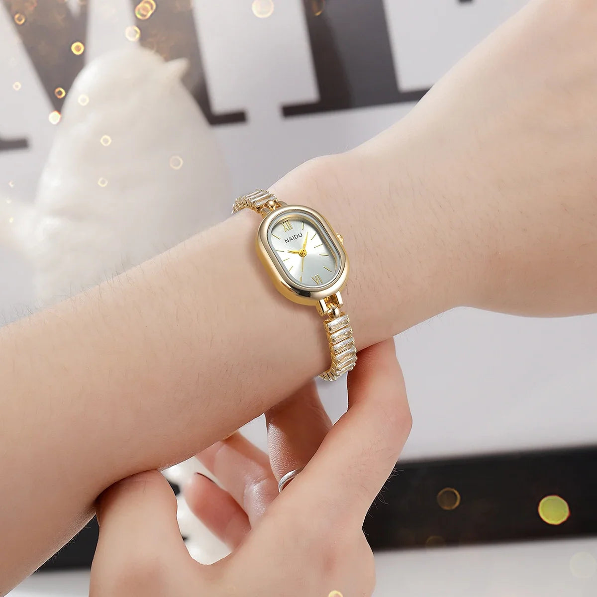 Women's Artistic Fashion Quartz Watch | Alloy Band
