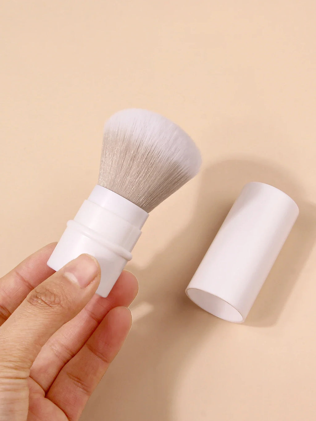 Telescopic Portable Makeup Brush – Powder, Blush & Contour
