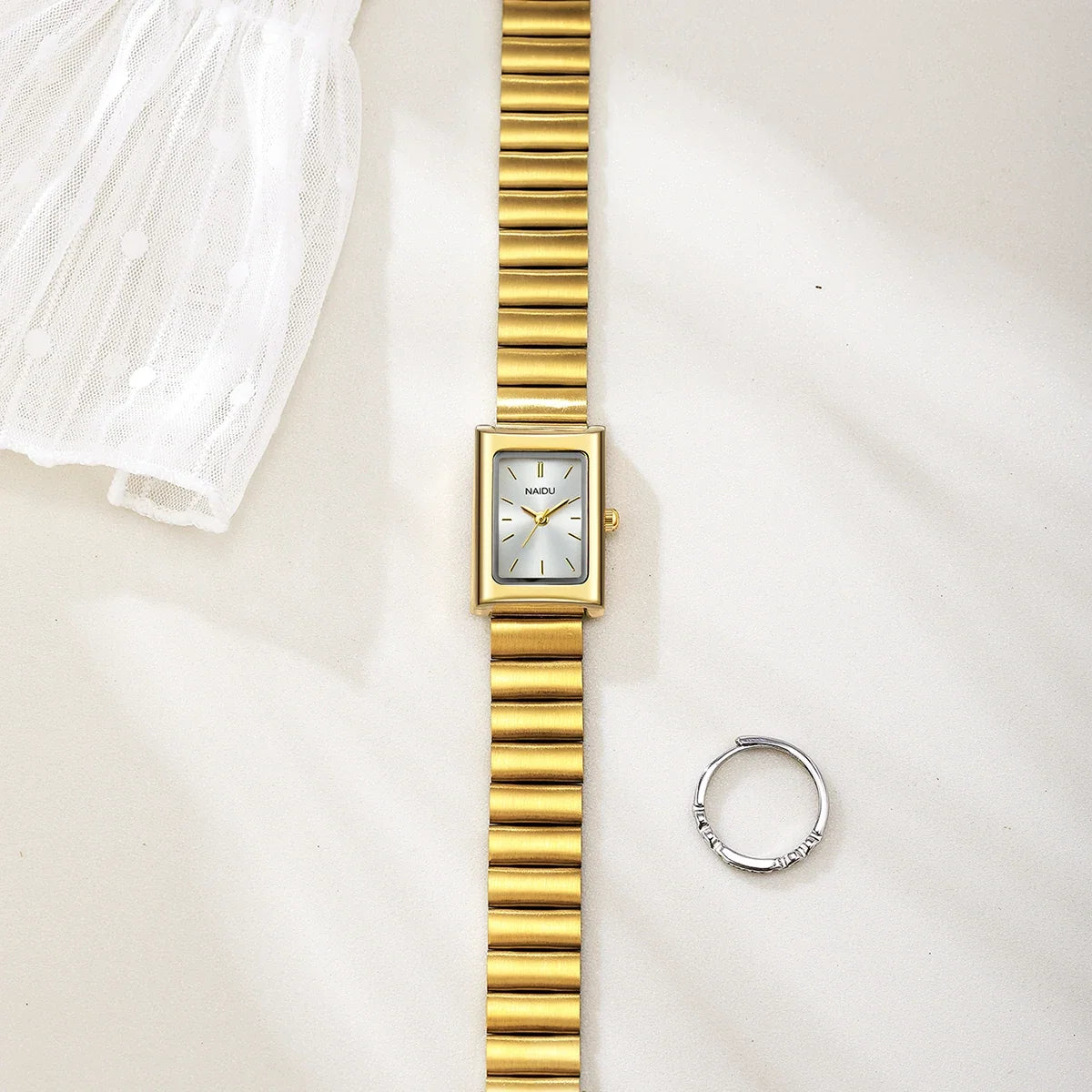 Women's Vintage Rectangular Quartz Watch – Steel Strap Retro