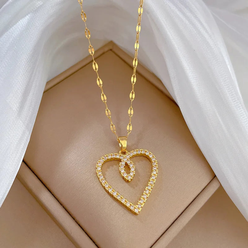 Women's Gold Heart Pendant Necklace – Minimalist Stainless Steel