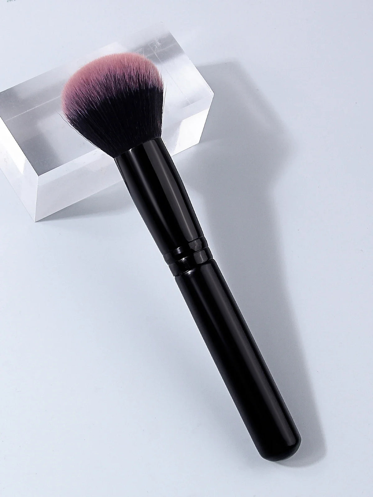 Ultra-Soft Blush Brush – Contour & Powder Makeup Brush