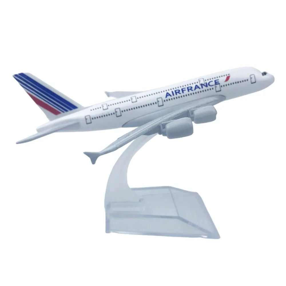 GOL Airlines Boeing B737 Alloy Airplane Model 1/246 Scale 16cm