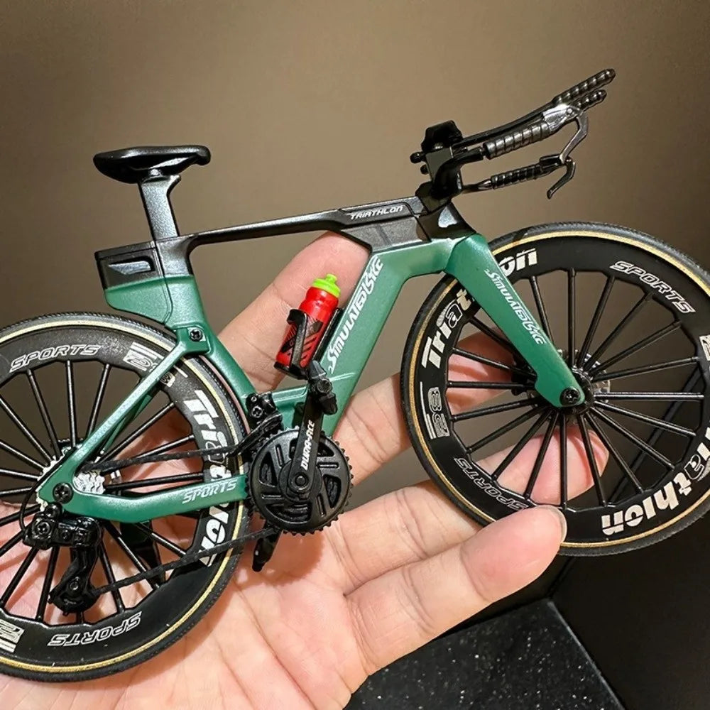 1:8 Alloy Road Bike Model – Collectible Desktop Decor