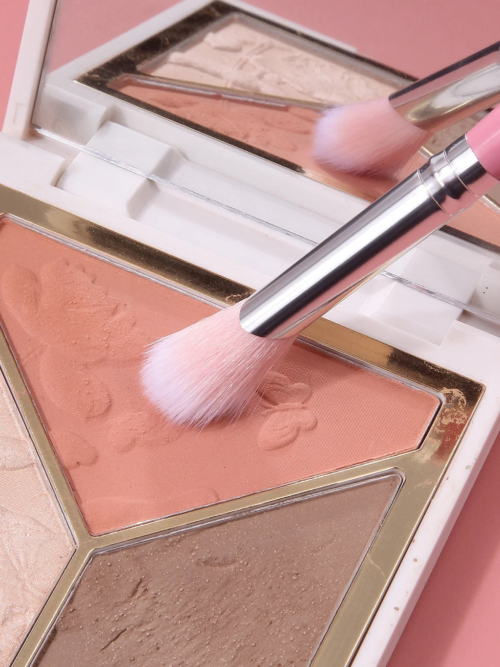 Pink Angled Highlight & Contour Brush – Nose Shadow Tool
