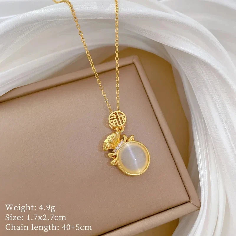 Women's Minimalist Gold Stainless Steel Pendant Necklace