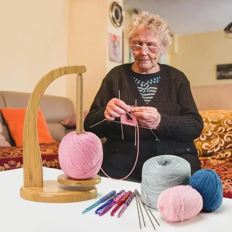360° Magnetic Wooden Yarn Holder – Knitting & Crochet Tool