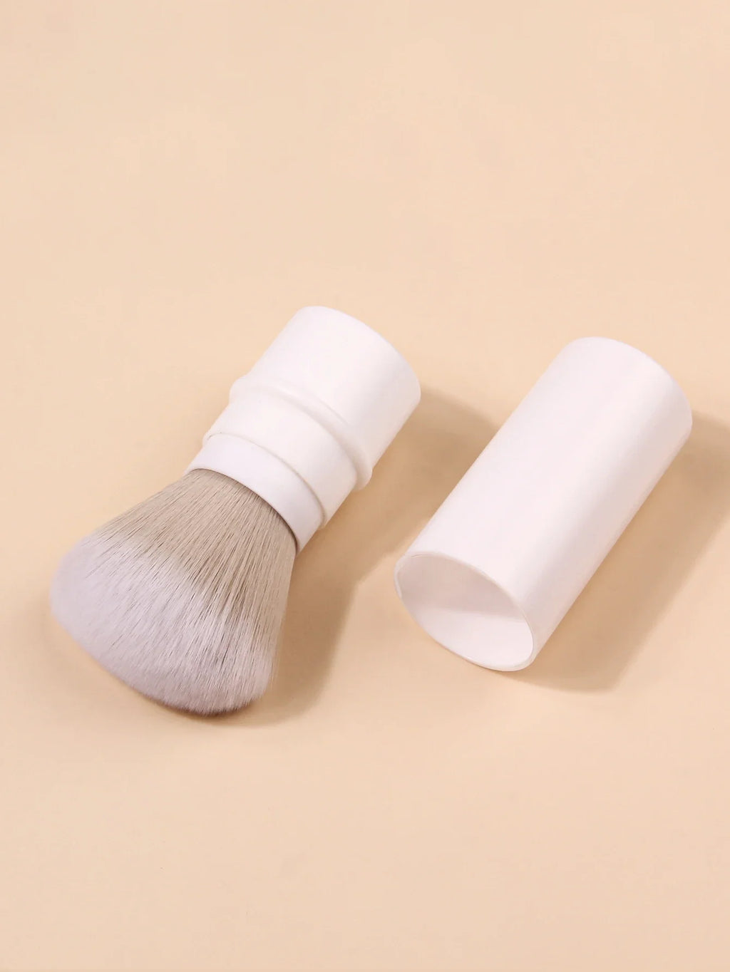Telescopic Portable Makeup Brush – Powder, Blush & Contour