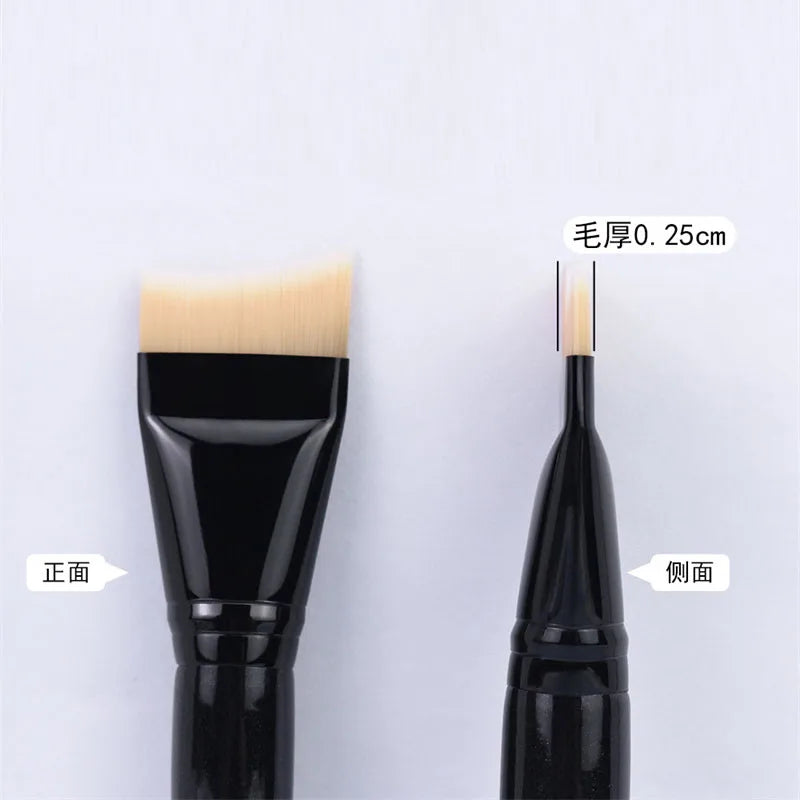Large Flat Foundation Brush – Soft Synthetic Fiber, 3 Shapes