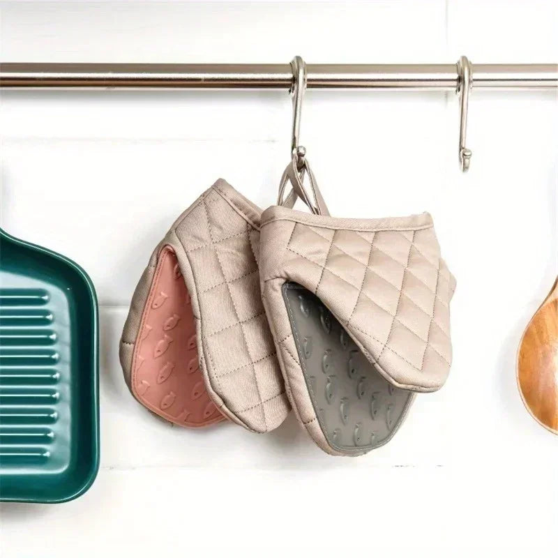 Silicone Oven Glove Clamp – Heat-Resistant Kitchen Mitt
