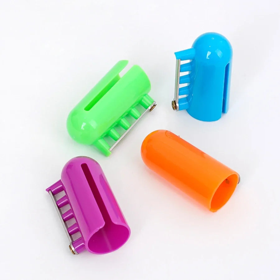 Knitting Finger Guards – Flip-Top Yarn Guide Rings & Separators