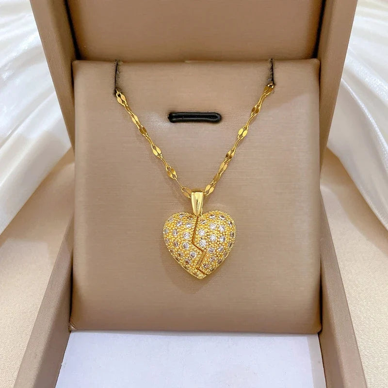 Luxury Heart Pendant Necklace Gold Stainless Steel Choker