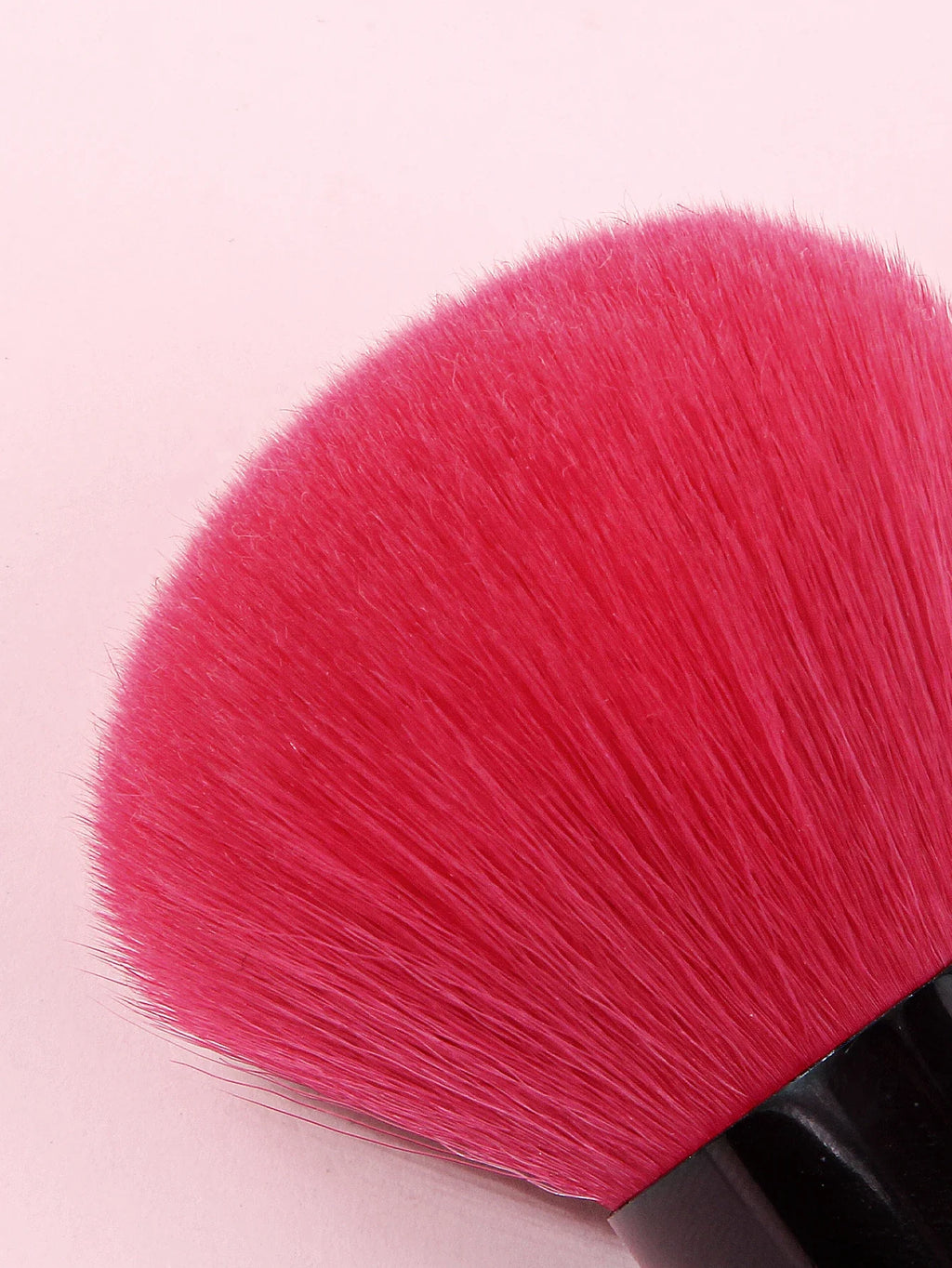 Large Soft Wool Fiber Face Blush & Powder Makeup Brush