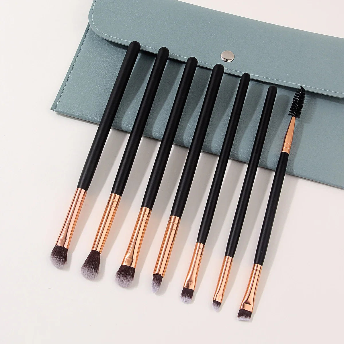 8-Piece Eye Makeup Brush Set with Pouch – Travel-Ready Kit