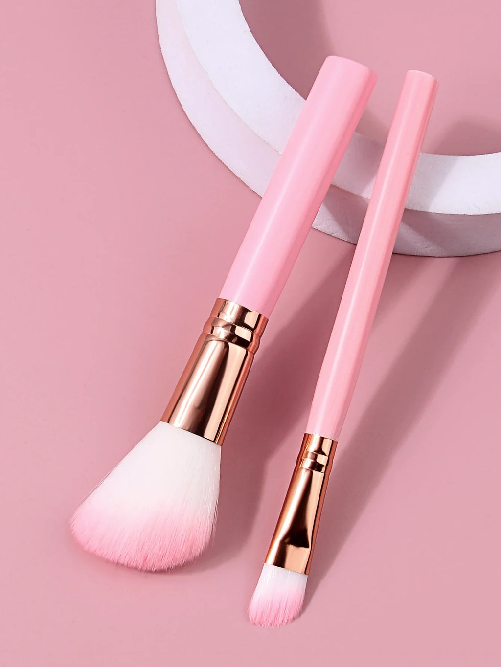 2Pcs Pink Makeup Brush Set – Soft Blush & Eyeshadow Brushes