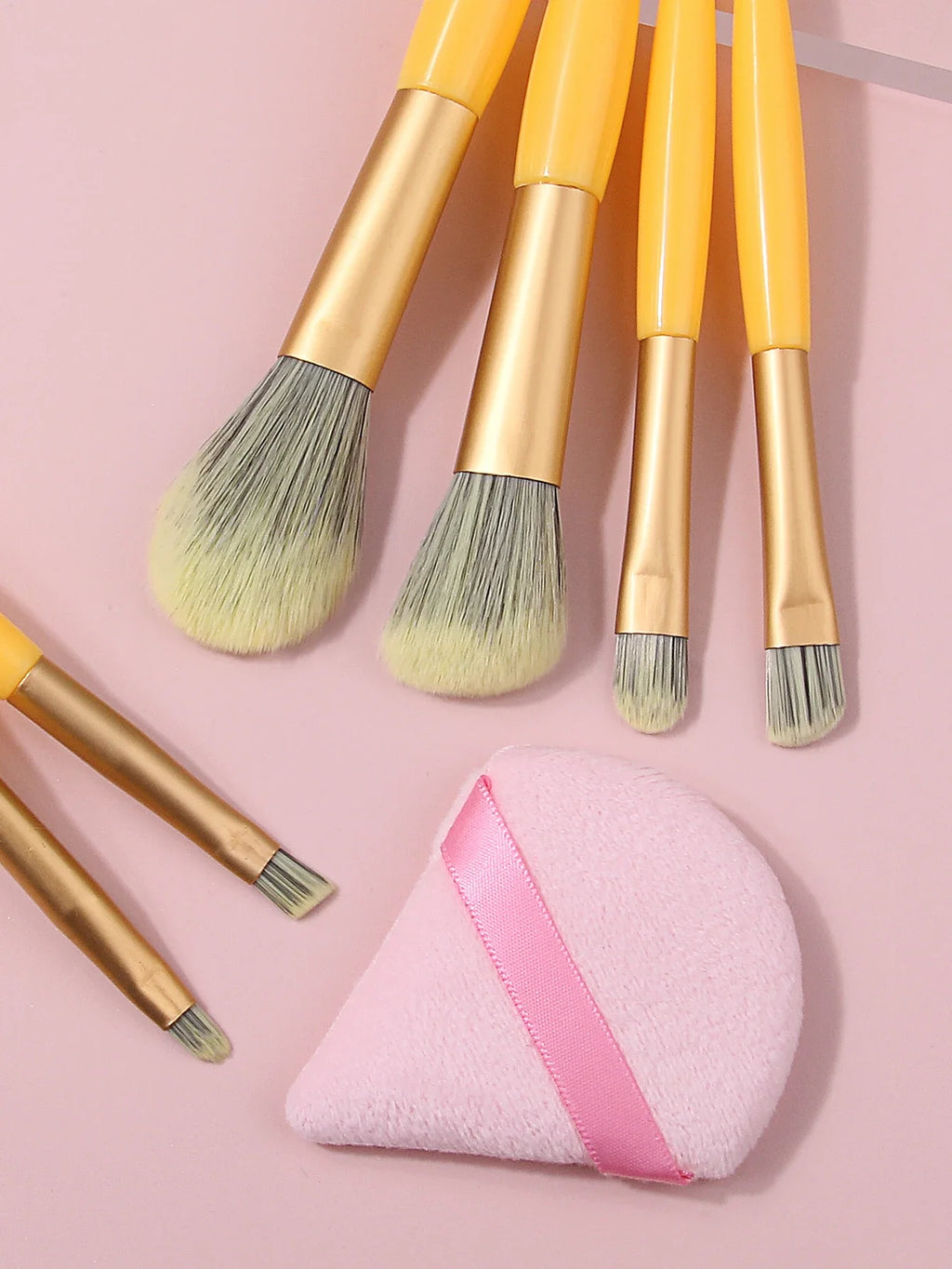 7-Piece Mini Soft Makeup Brush Set – Foundation & Blush Brushes