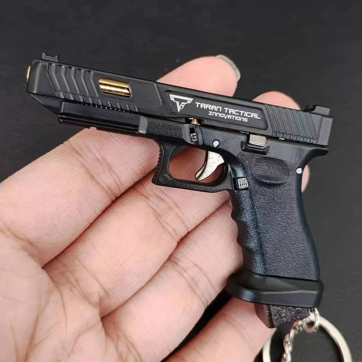 1:3 Scale Alloy G34 Pistol Replica Mini Keychain Collectible