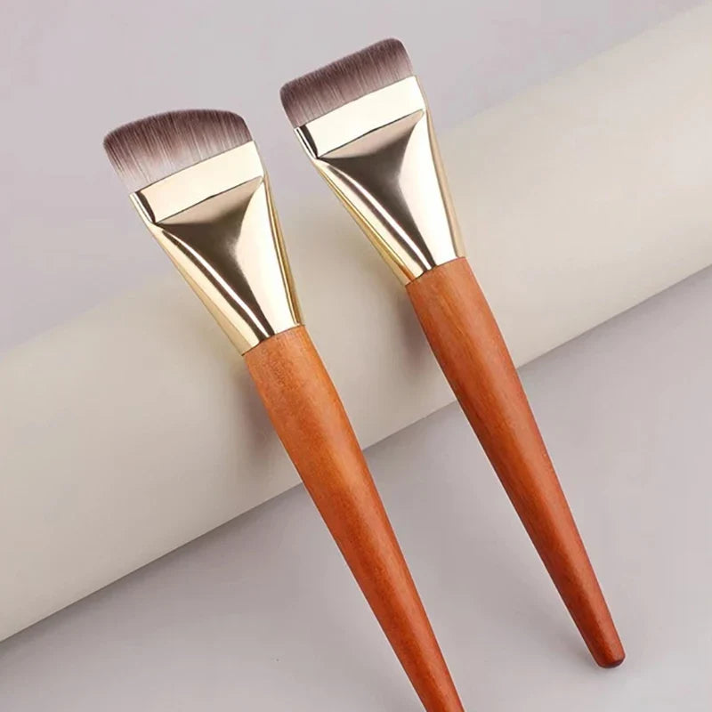 Ultra Thin Foundation Brush – Flat Contour Blending Brush
