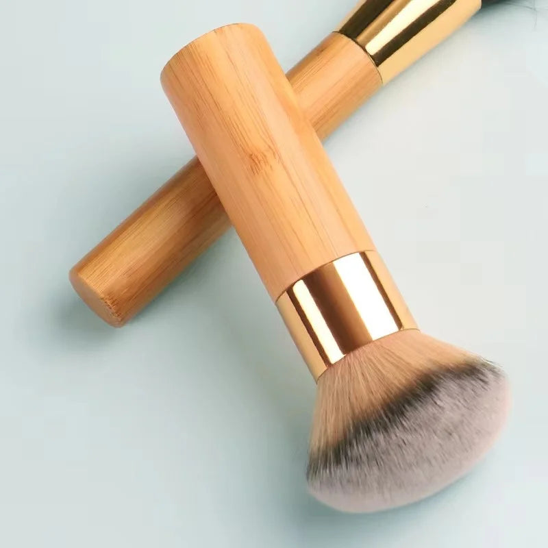 Flat Makeup Brush – Bamboo Handle & Soft Synthetic Bristles