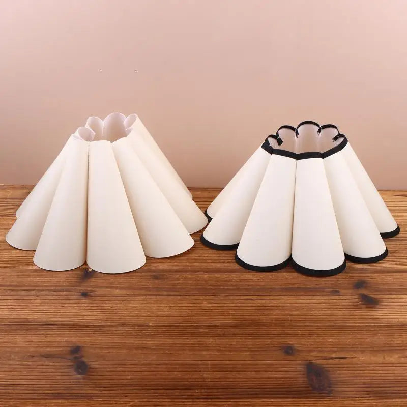 Flower Petal Desk Lamp Shade – Modern Bedroom & Study Decor