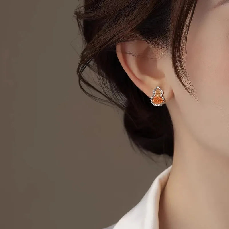 Gradient Crystal Gourd Stud Earrings – Orange Zircon Silver