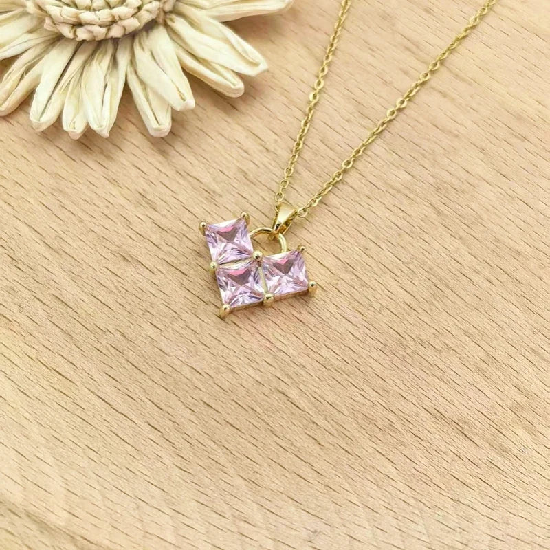 Women's Gold Heart Pendant Necklace – Adjustable Clavicle Chain