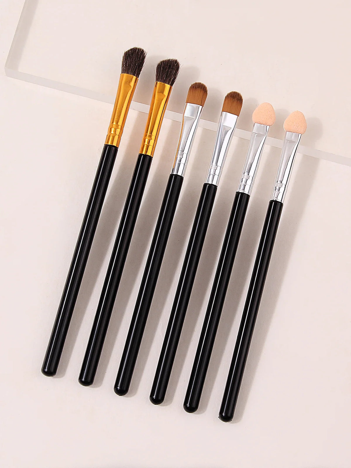 6-Piece Eyeshadow Brush Set – Soft Blending & Sponge Applicators