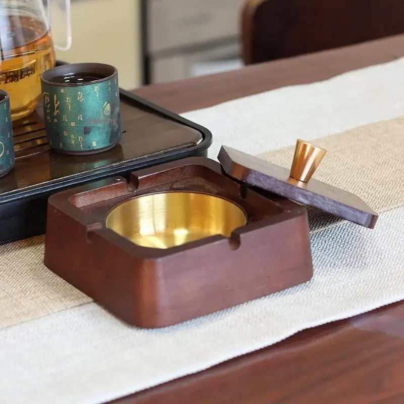 Natural Wood Ashtray with Lid – Iron Core, Square & Circle