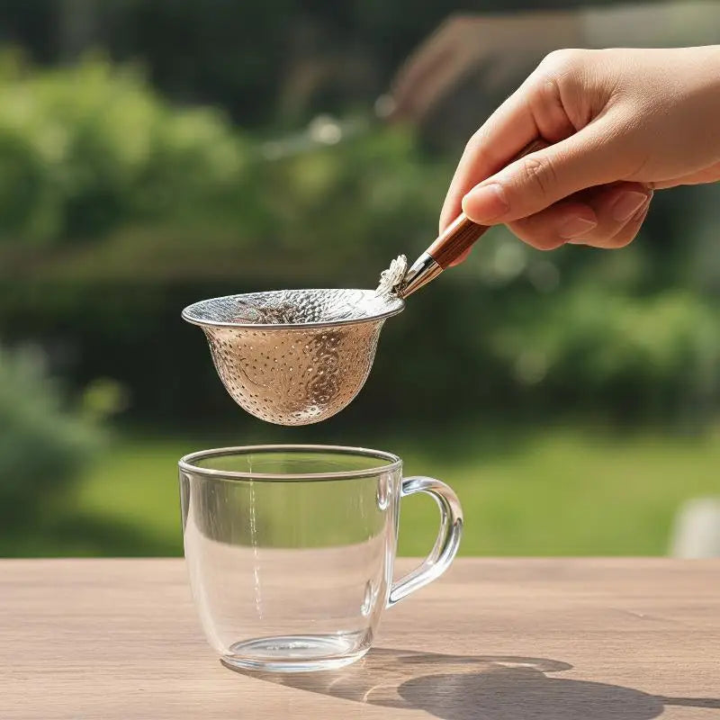 Wooden Handle Alloy Tea Strainer – Fine Mesh Loose Leaf Sieve