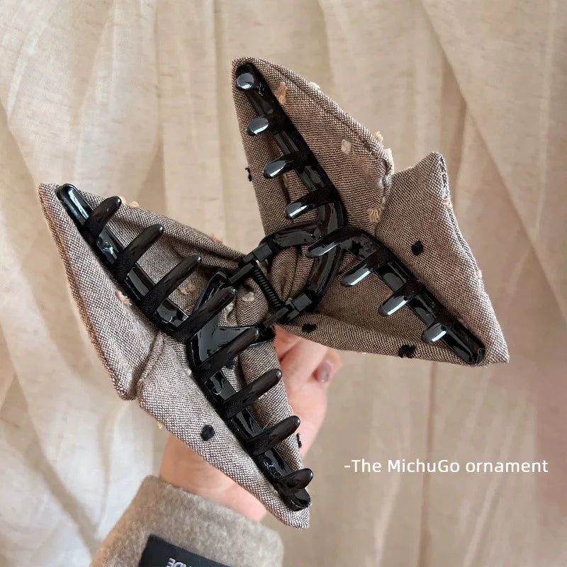 Large Fabric Button Triangle Hair Claw Clip – Women's Updo