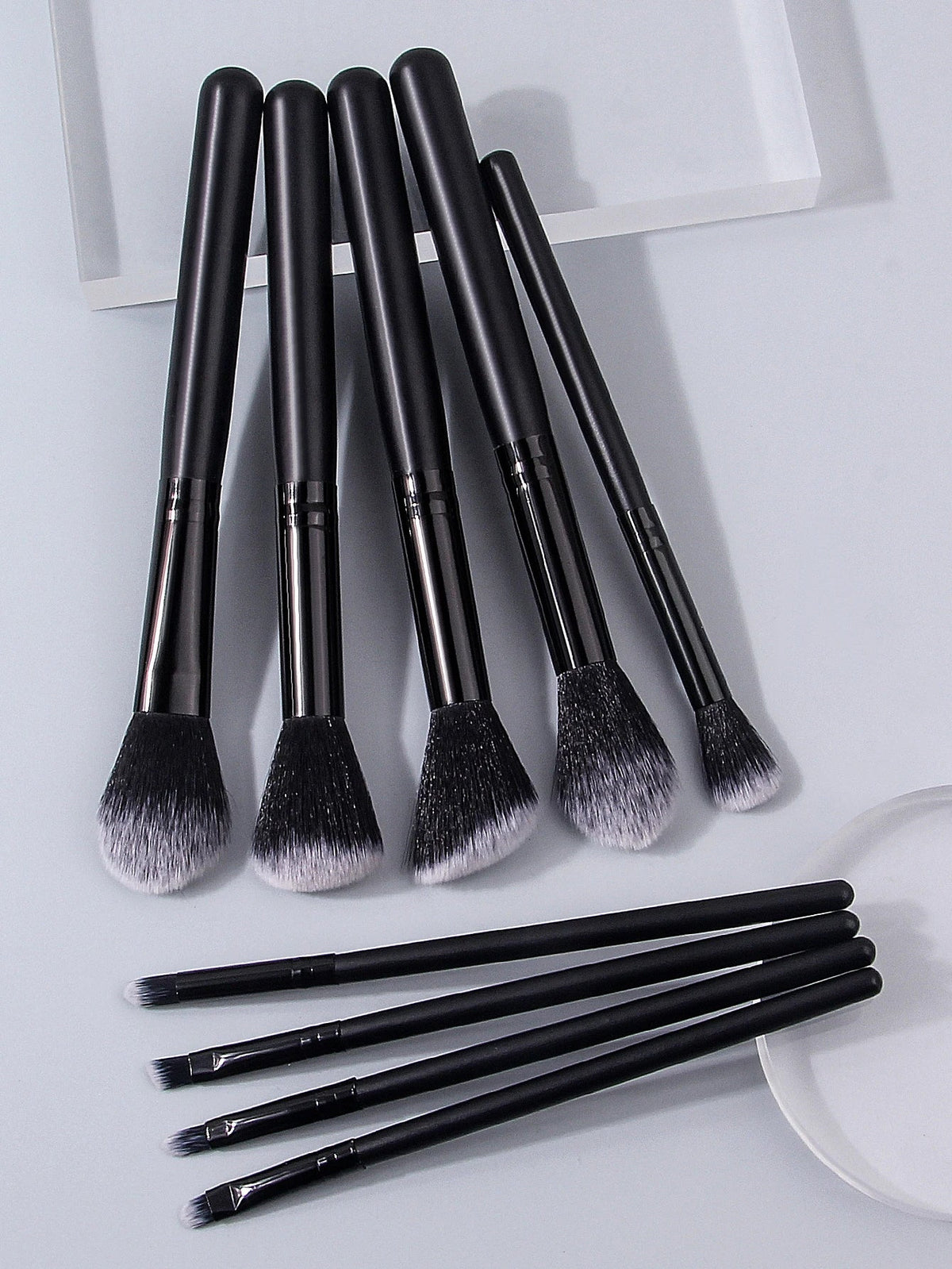 Nixie 9-Piece Black Makeup Brush Set – Blush & Contour