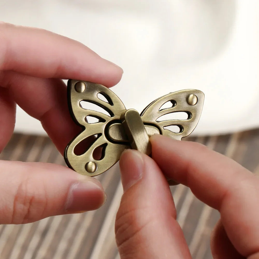 Bee Shape Metal Turn Lock Clasp for DIY Leather Bag Craft