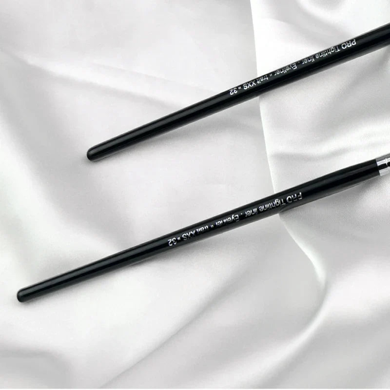 SEP #32 Pro Flat Tightline Liner Brush – Precision Eyeliner