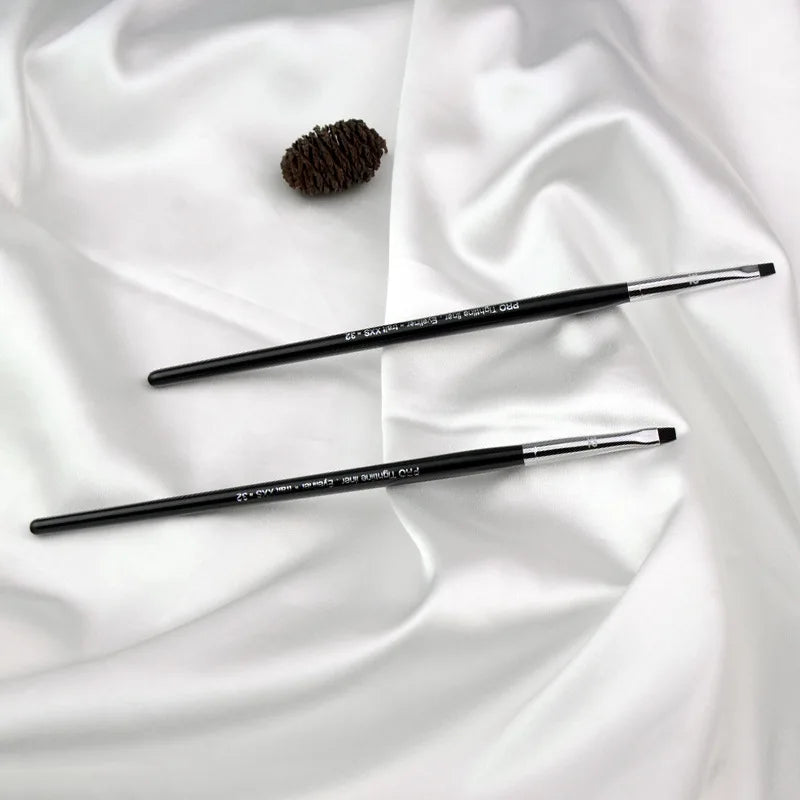 SEP #32 Pro Flat Tightline Liner Brush – Precision Eyeliner