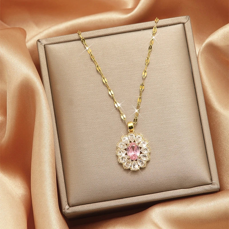 Women's Gold Flower Pendant Necklace | Stainless Steel Chain