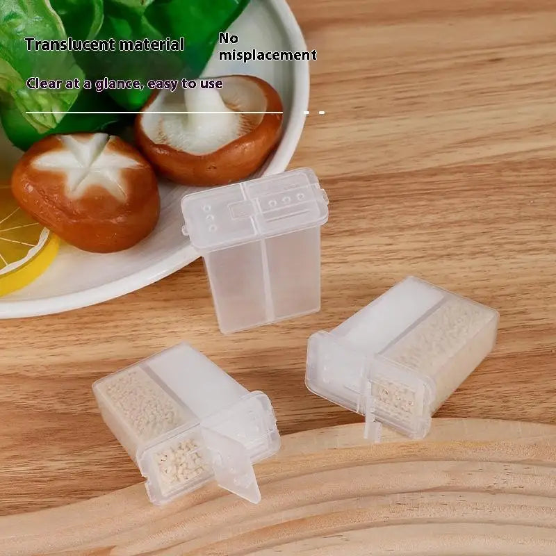 2-in-1 Camping Spice Shaker Dual Compartment Salt & Pepper Jar
