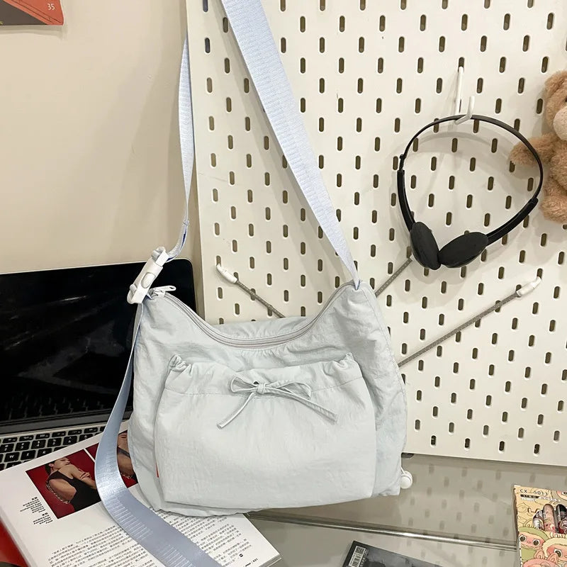 Nixie Pleated Puff Drawstring Hobo Bag | Large Capacity