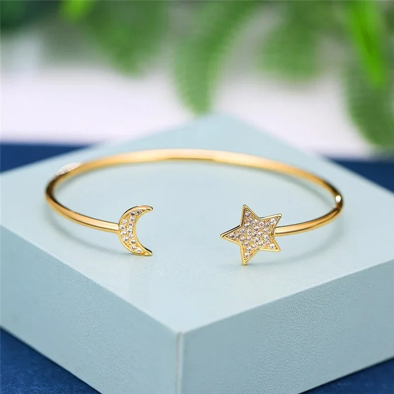 White Crystal Star Moon Adjustable Charm Bracelet | Silver