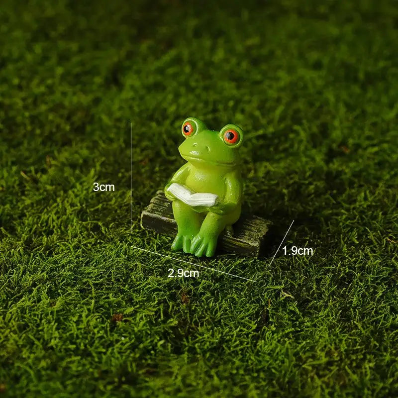 Resin Frog Hanging Ornament – Garden, Terrarium & Home Decor