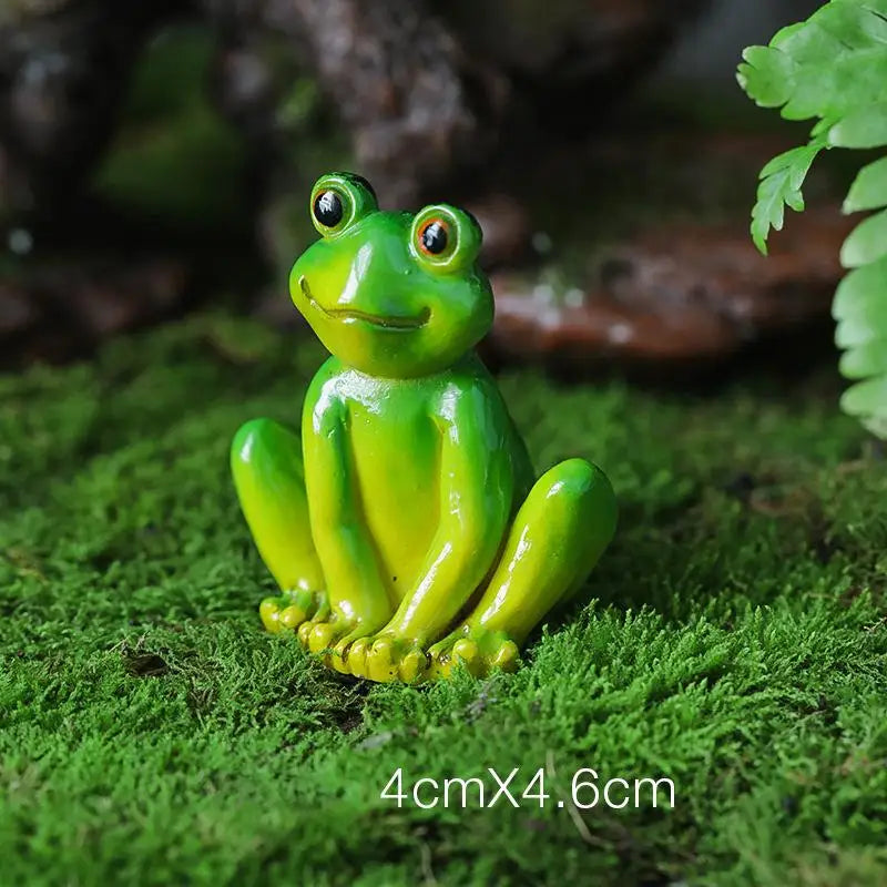 Resin Frog Hanging Ornament – Garden, Terrarium & Home Decor