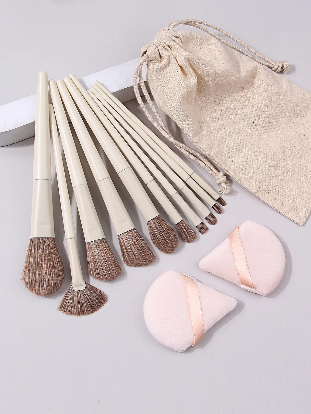 10-Piece Synthetic Makeup Brush Set with Powder Puff