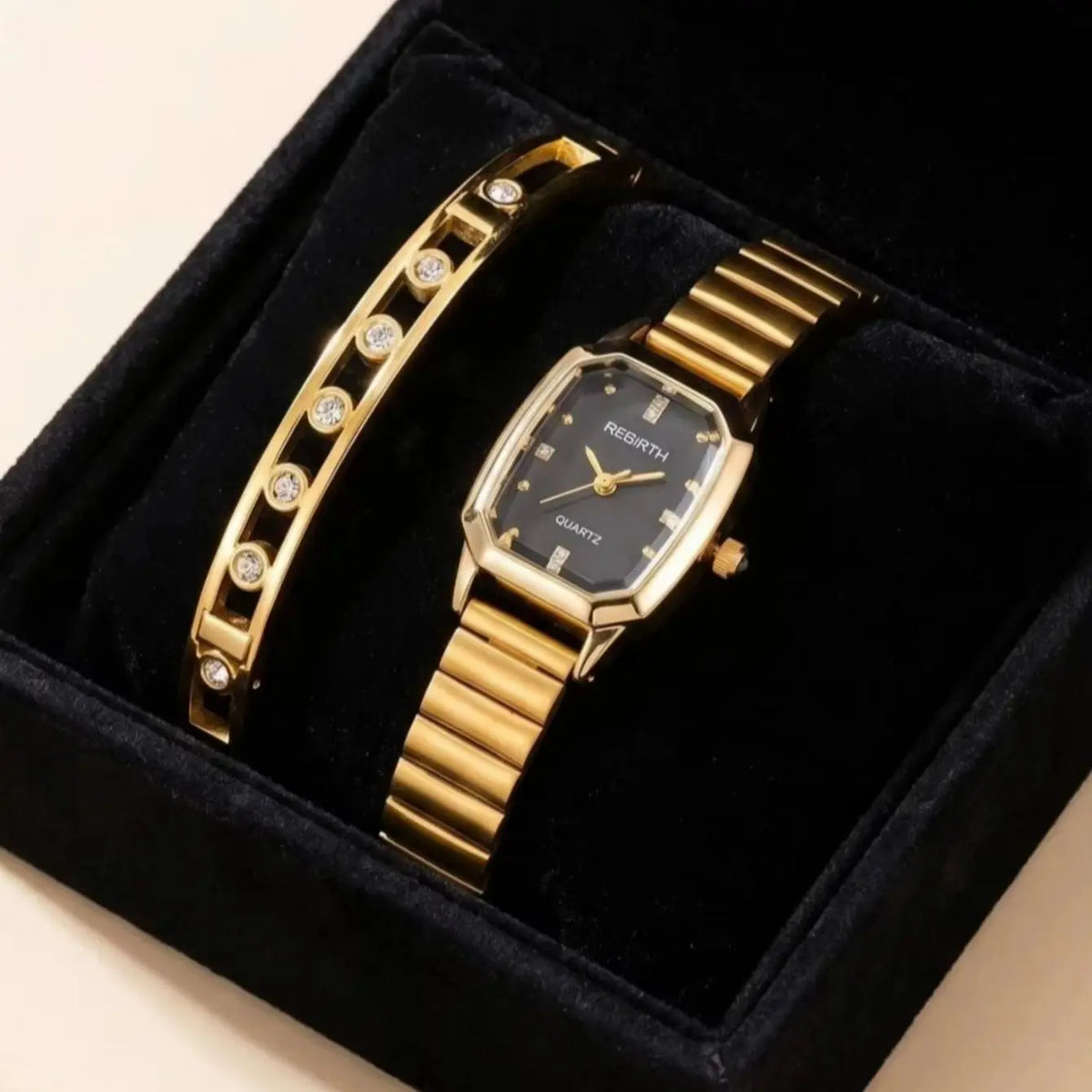 Women's Gold Watch & Bracelet Set – Quartz Roman Numeral Dial