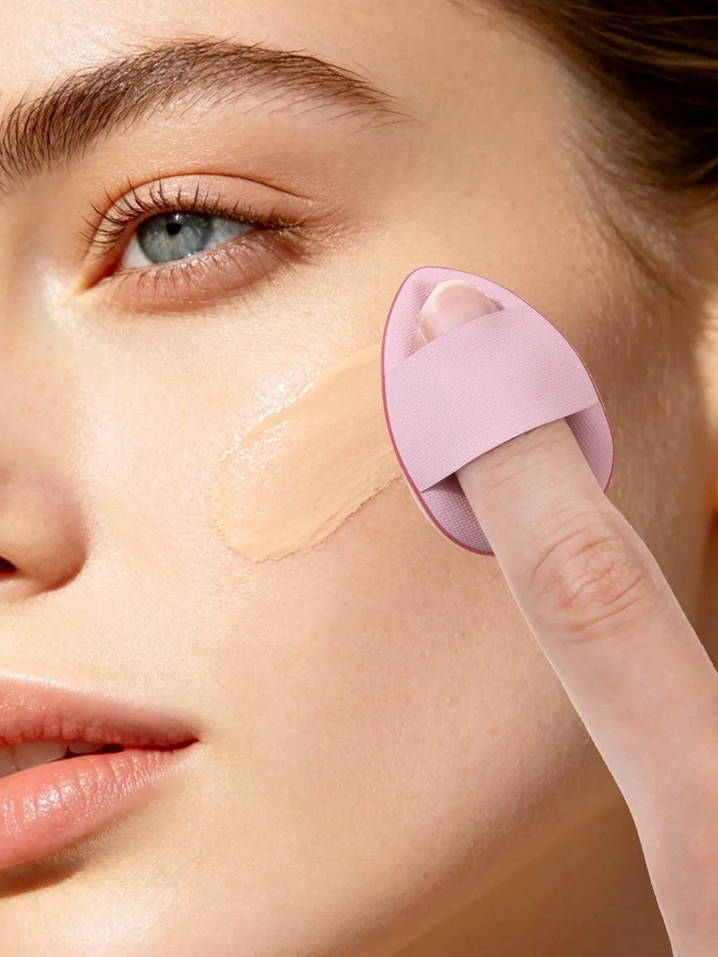 Mini Finger Puff Sponge Applicator – Foundation & BB Cream