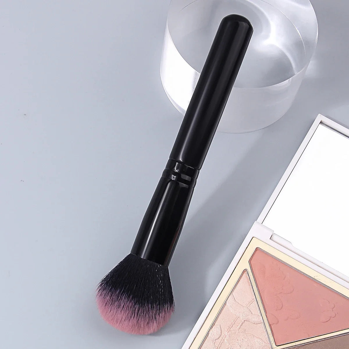 Ultra-Soft Blush Brush – Contour & Powder Makeup Brush