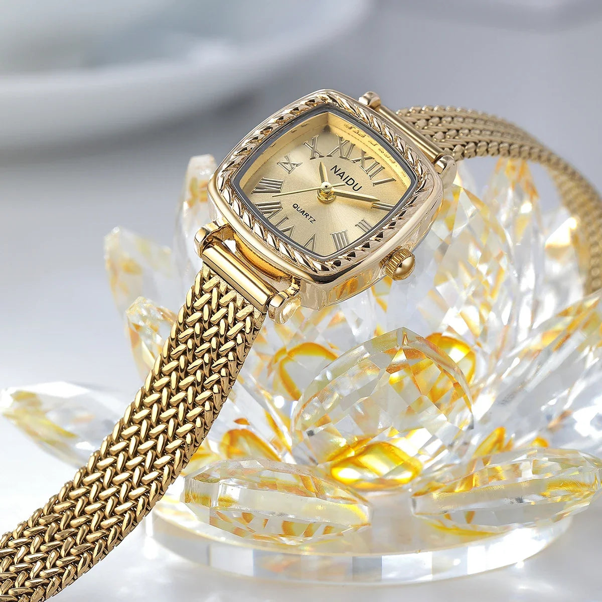 Gold Bohemian Retro Women's Watch – Roman Numeral Quartz