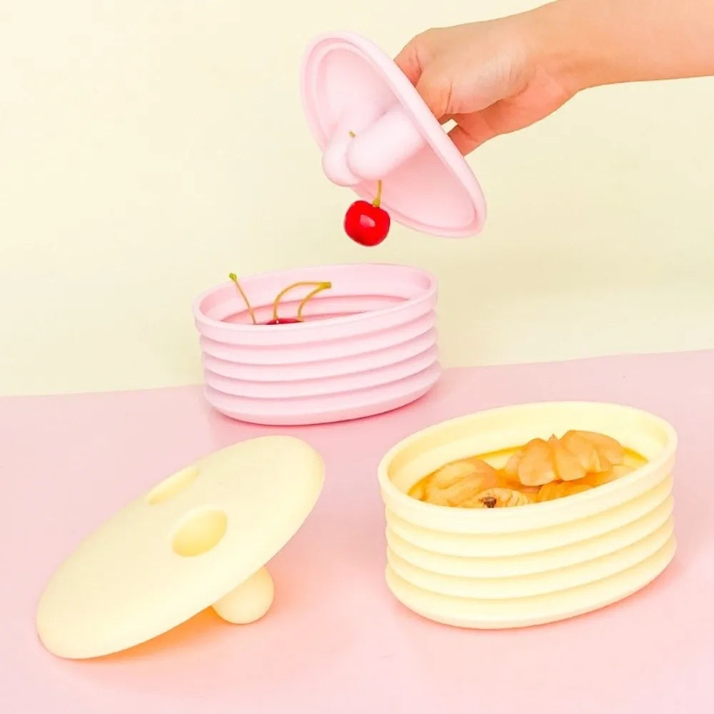 Silicone No-Mess Snack Box with Lid | Foldable Food Container