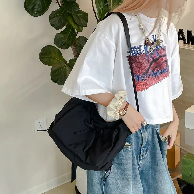 Nixie Pleated Puff Drawstring Hobo Bag | Large Capacity