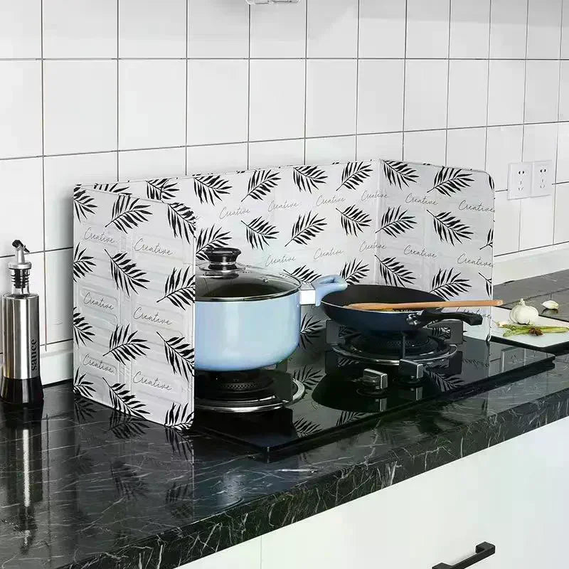 2Pcs Aluminum Oil Splash Guard Baffle Plate for Stove & Kitchen